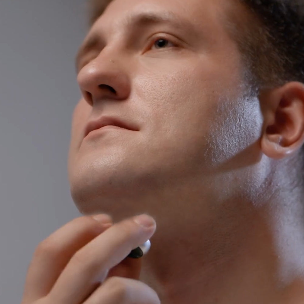 Step 1 — Position ZeroSnore™ — Posicione o ZeroSnore™